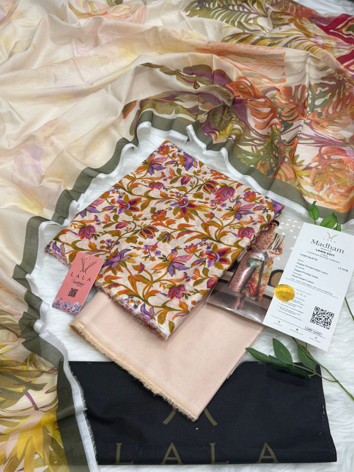 Lala Madham Lawn 3PC Printed – Wholesale Suits
