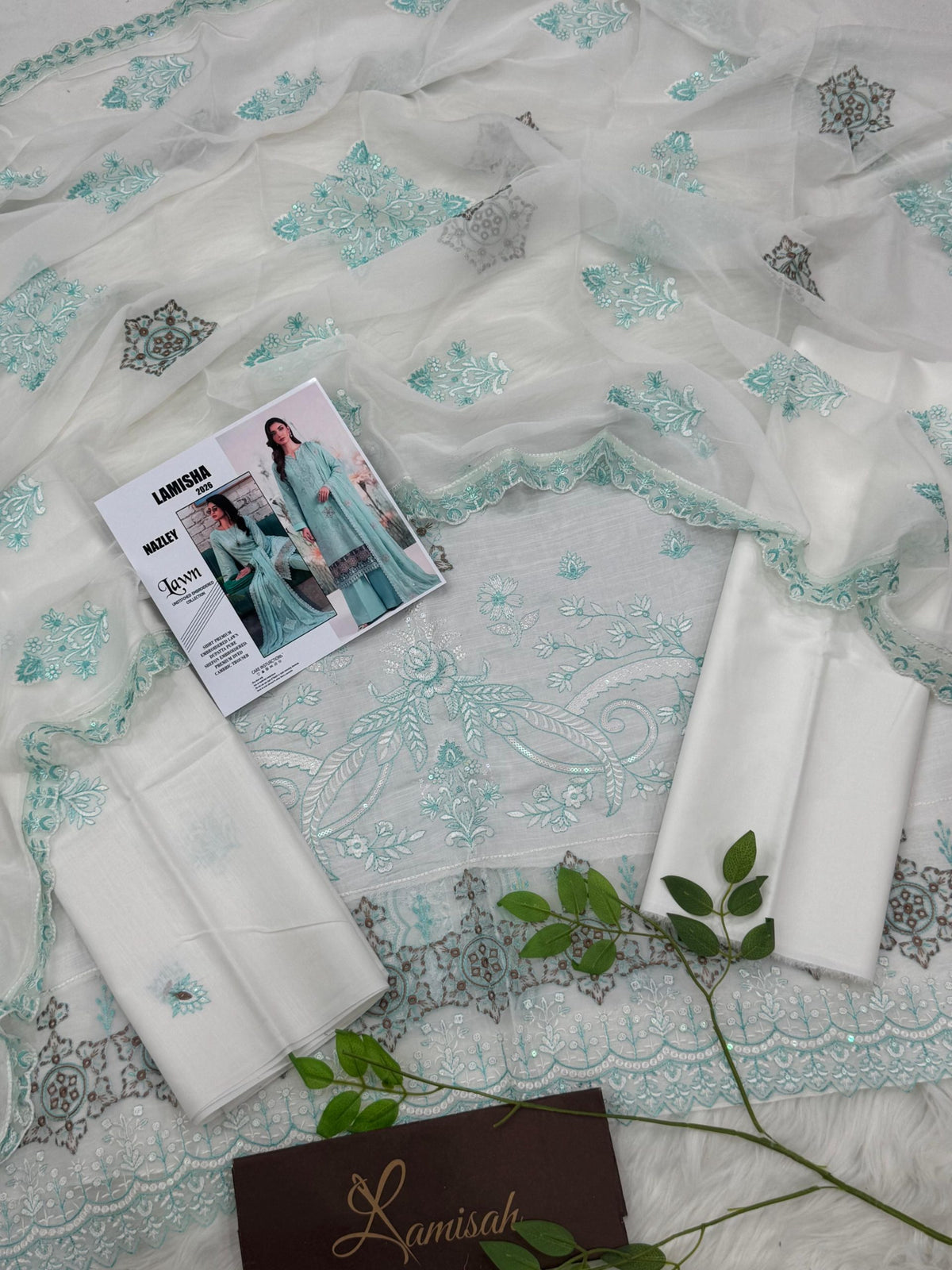 Nazley by Lamisha Lux Emb Lawn 3PC – Wholesale Suits