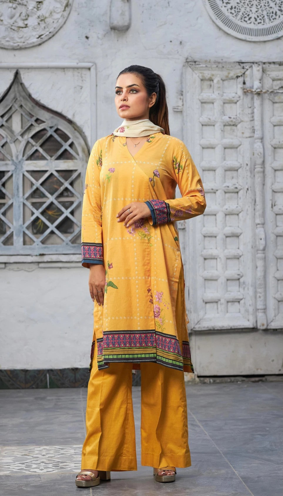 Desire by Motifz Cambric Cotton 3PC – Wholesale Suits 2025