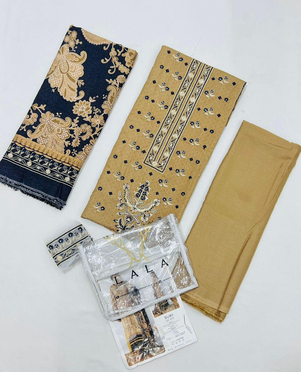 Lala Karandi 3PC Wholesale Suits | Shahbaz Fabric Store