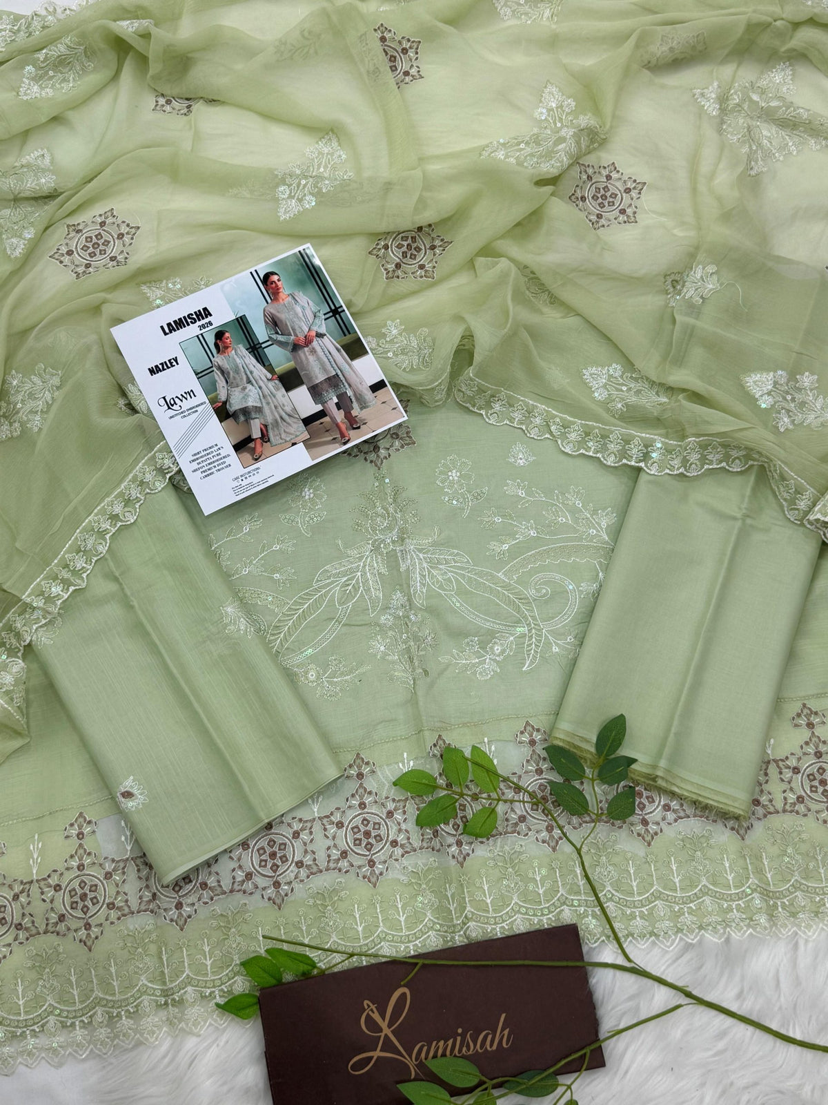 Nazley by Lamisha Lux Emb Lawn 3PC – Wholesale Suits