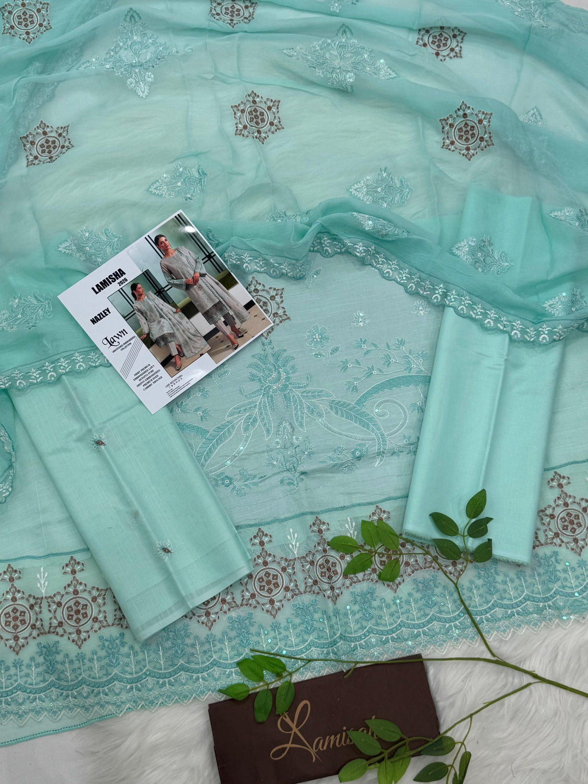 Nazley by Lamisha Lux Emb Lawn 3PC – Wholesale Suits