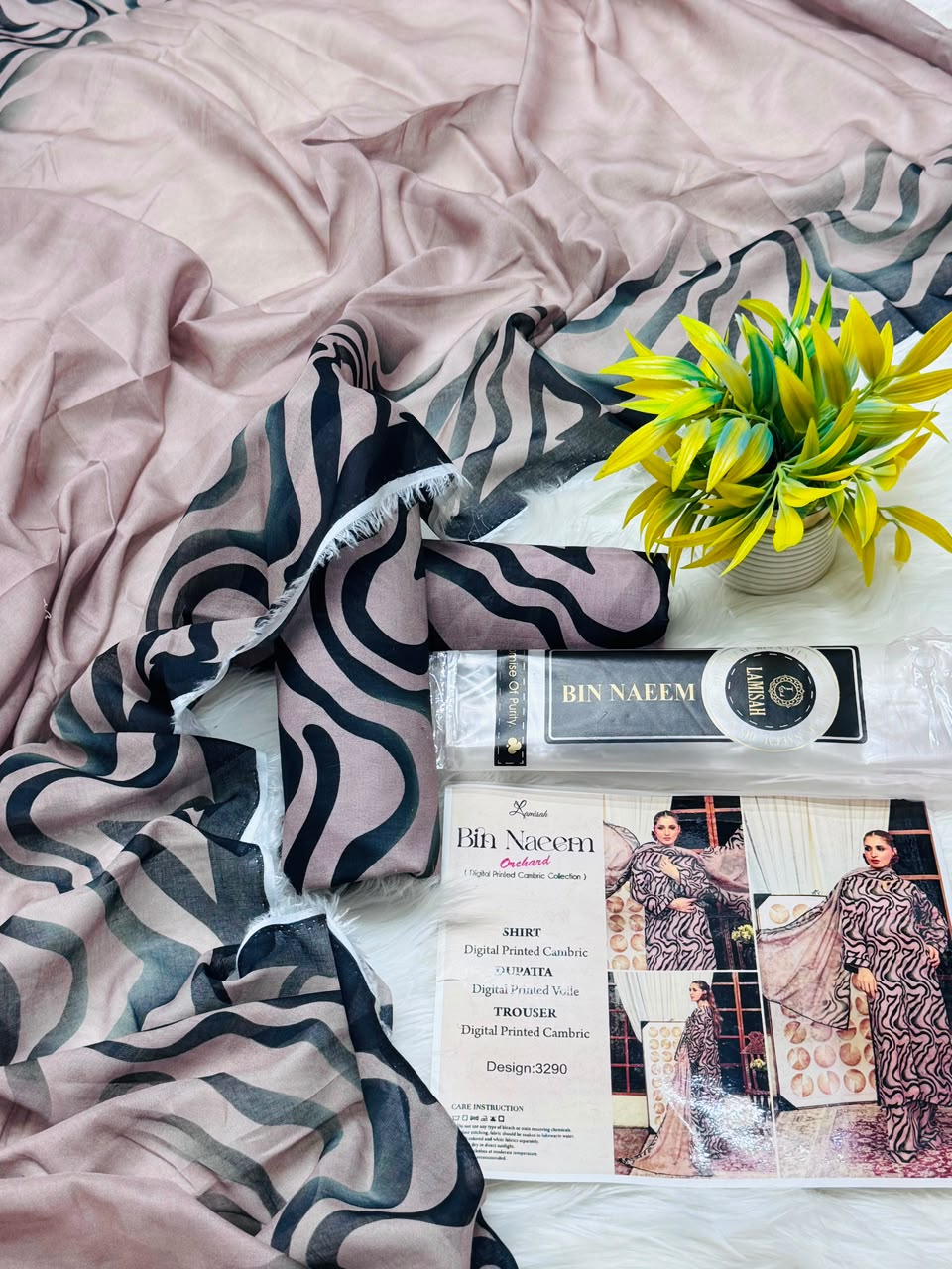 Bin Naeem Orchard 3PC Printed Lawn – Wholesale Suits