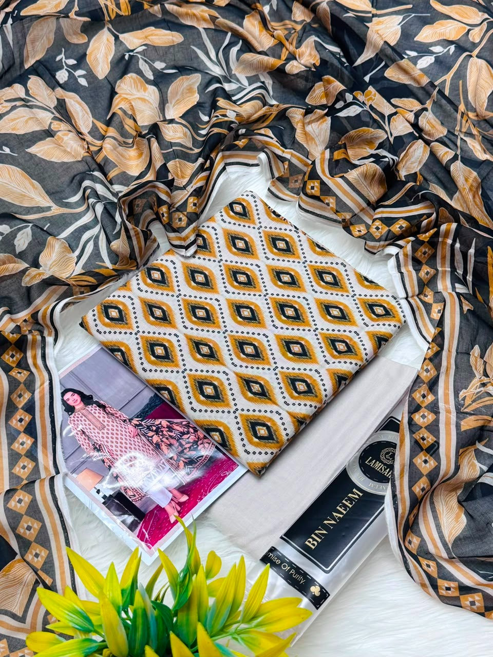 Bin Naeem Platinum Vol-2 3PC Printed Lawn – Wholesale Suits