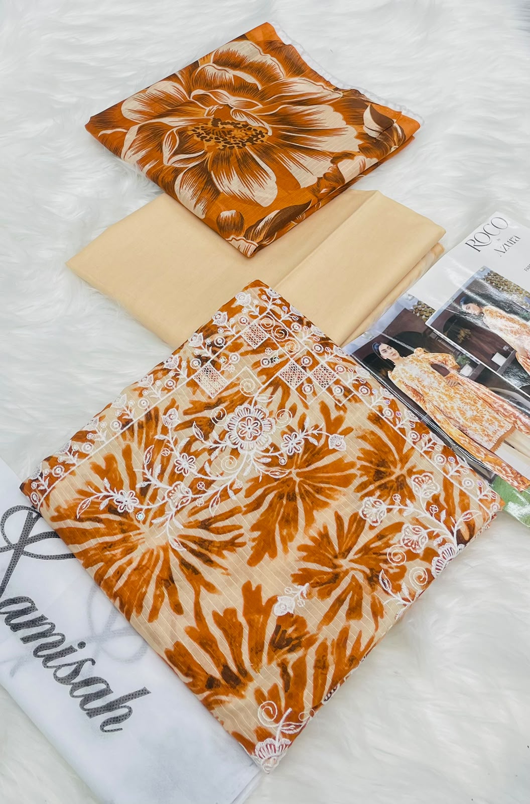 Roco Azura Embroidered 3PC Lawn – Wholesale Suits